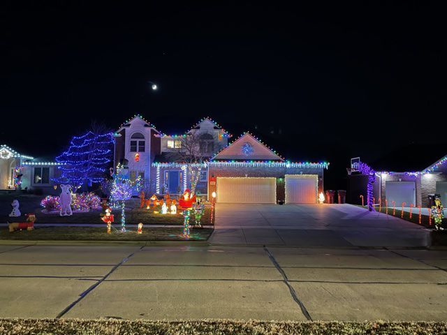 6157 Blackstone